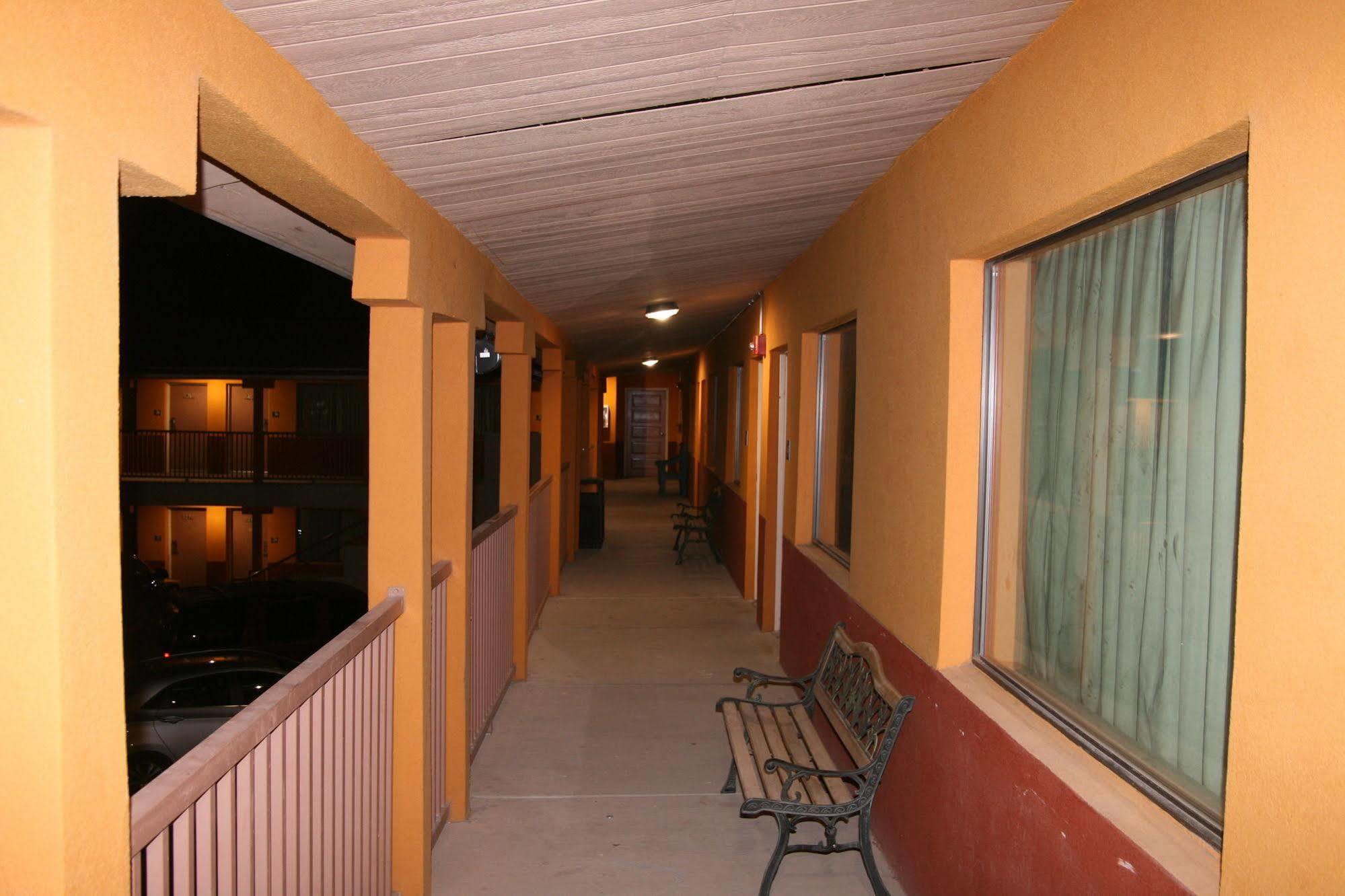 Budget Inn Artesia Kültér fotó